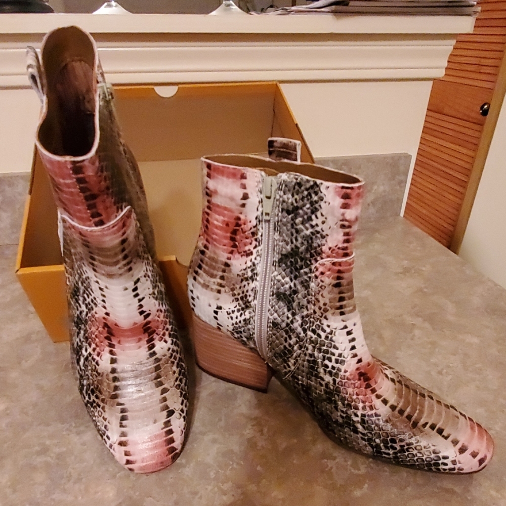 Korks Leyland Taupe Boots